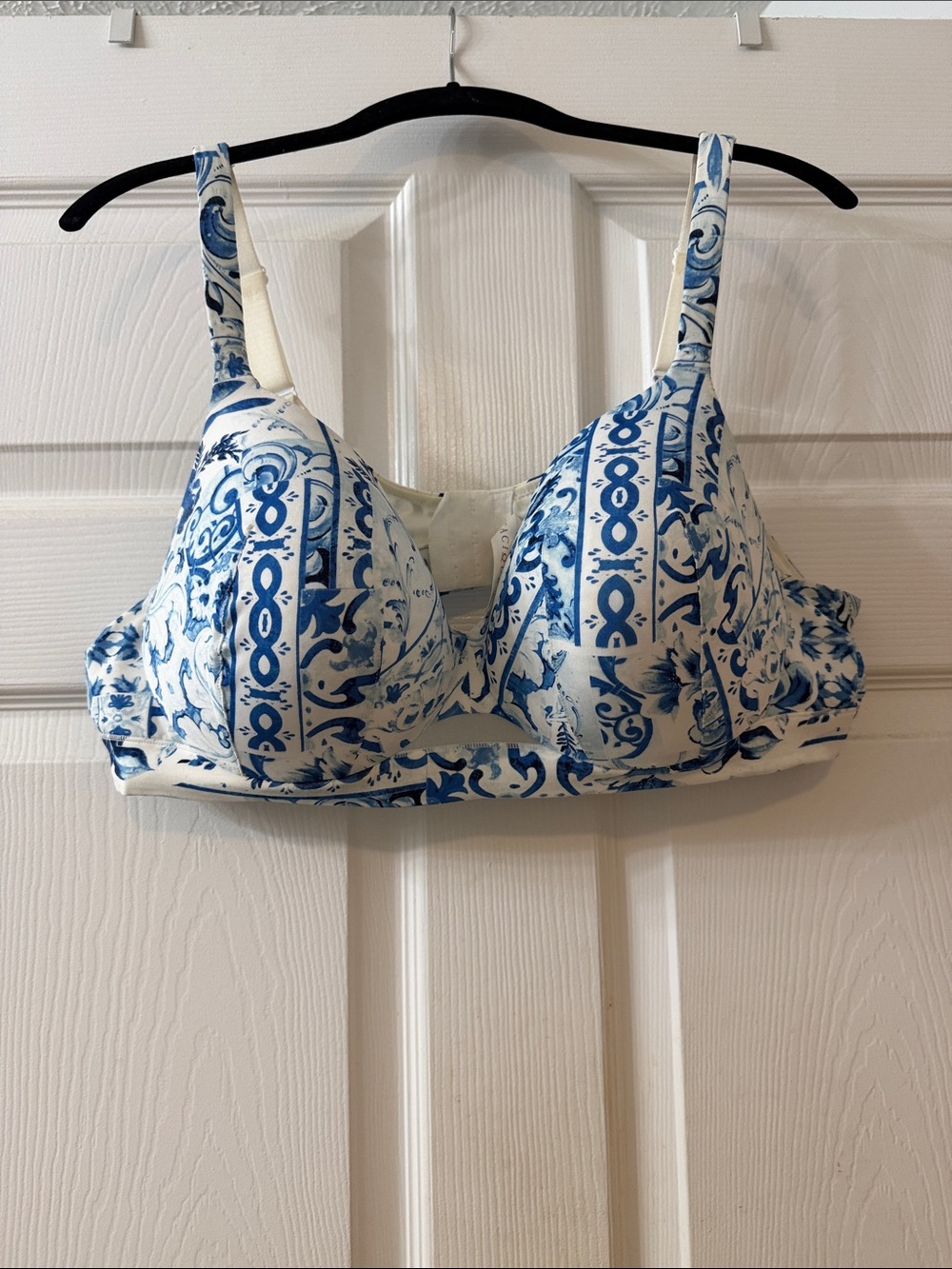 Cacique Blue and White underwire Bra